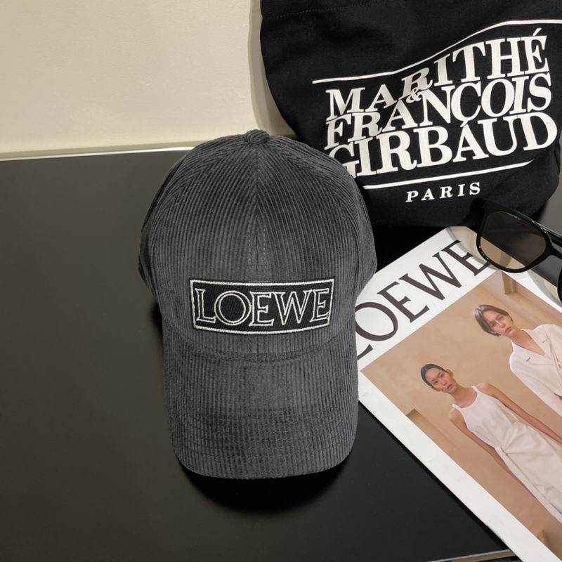 Loewe cap (28)